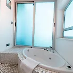 Exclusive Penthouse, With Sea And Marina Views And Private Parking, In The Heart Of Puerto Banus