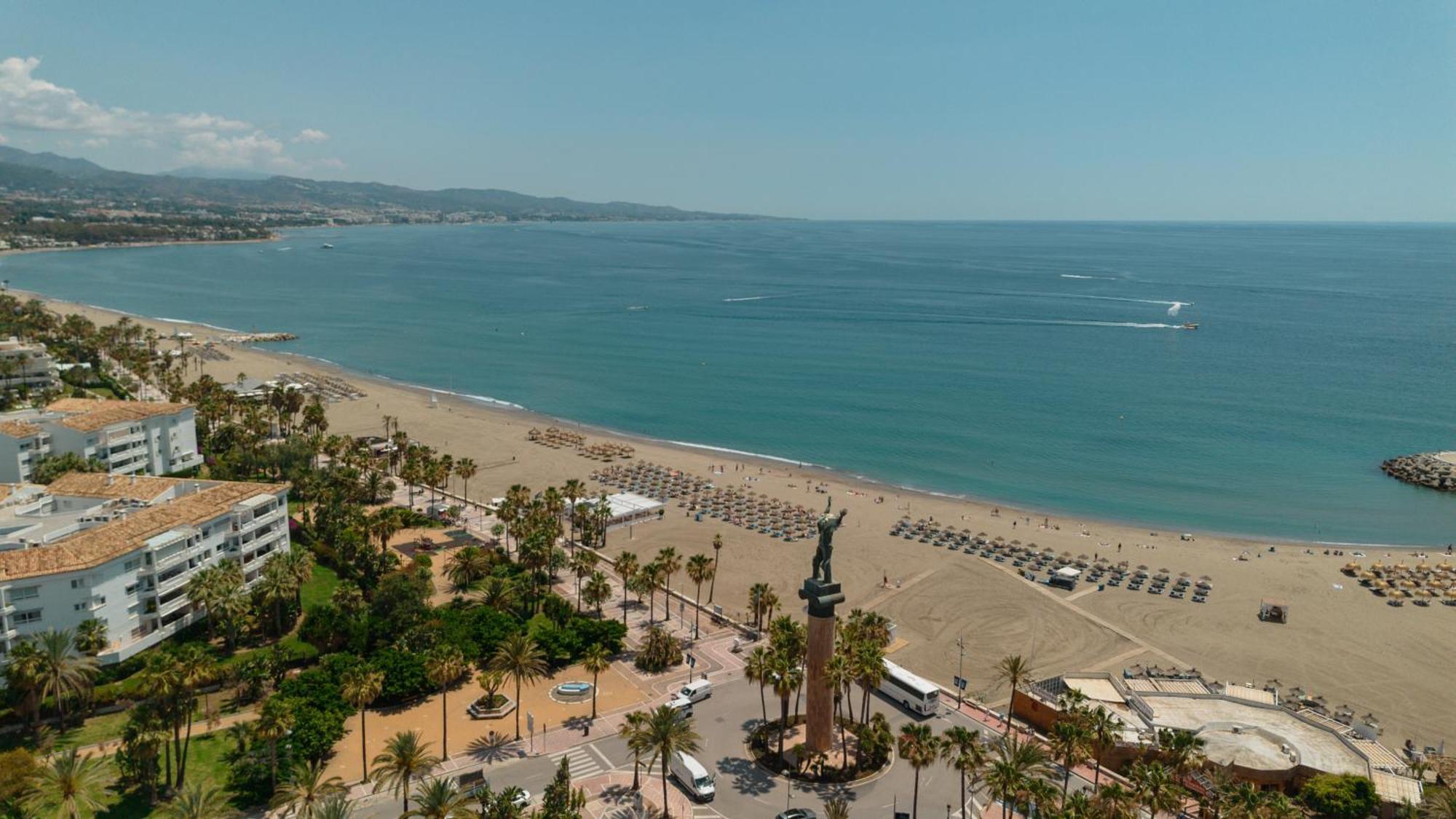 Apartamento Exclusive Penthouse, With Sea And Marina Views And Private Parking, In The Heart Of Puerto Banus *